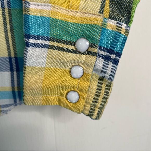 Vintage Pearl Snap Western Plaid Flannel Shirt - Picture 6 of 6